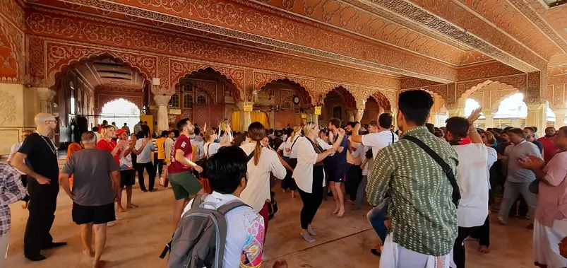 Govind Dev Ji Temple Jaipur Timings, Aarti & Visitor Guide