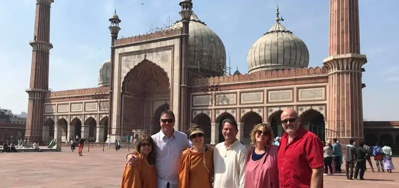 How to Find a Trusted Local Guide in Delhi