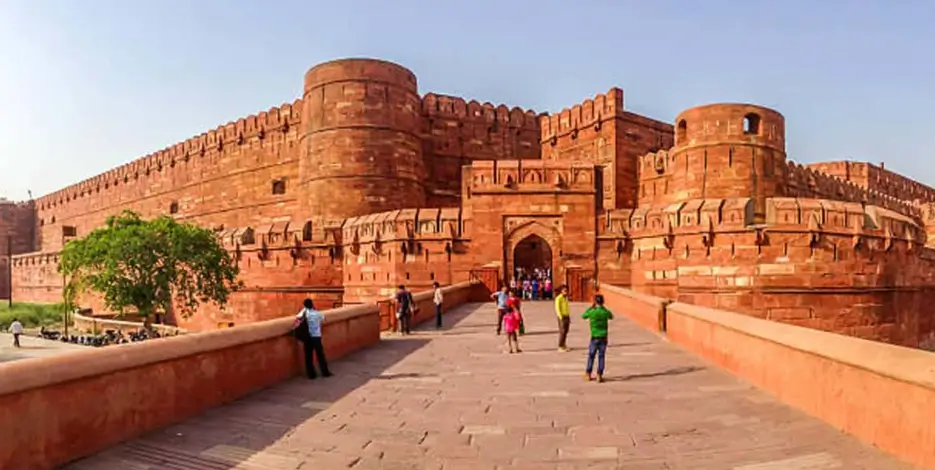 8 Days Golden Triangle Tour with Rishikesh – Delhi, Agra, Jaipur & Ganges Spiritual Retreat