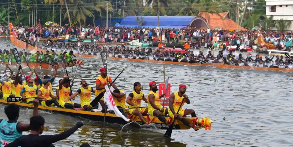 12 Days Golden Triangle with Kerala Backwaters and Beaches – Delhi, Agra, Jaipur & Cochin
