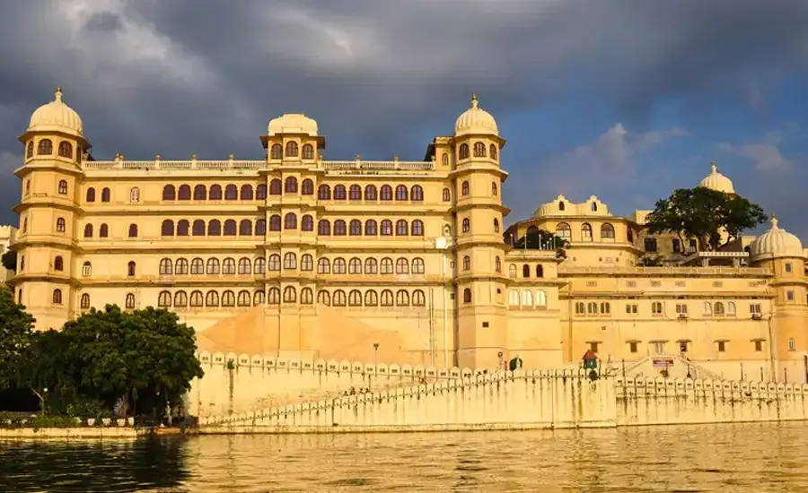 Luxury Senior Travel India Golden Triangle with Palace Hotels