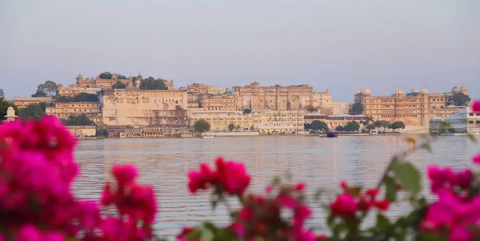 11 Days Luxury Golden Triangle with Udaipur & Jaisalmer