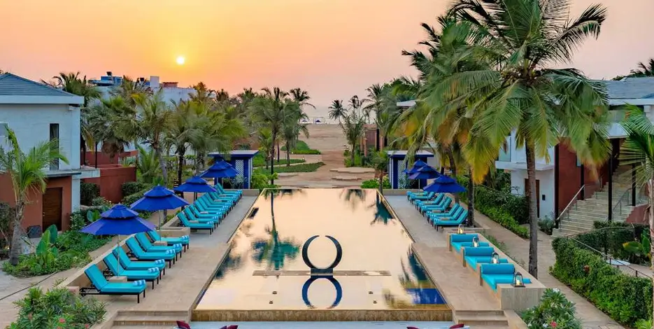 Family India Tour Delhi Agra Jaipur Kerala with Kids Club Resort