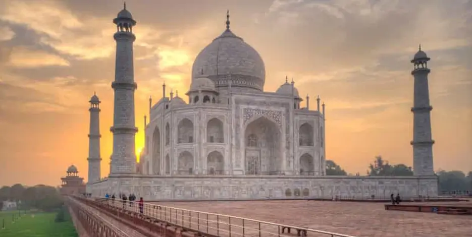 Golden Triangle Luxury Tour with Sunrise Taj Mahal Visit