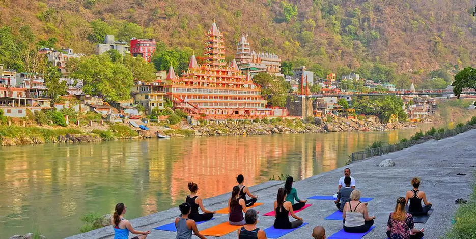 8 Days Golden Triangle Tour with Rishikesh – Delhi, Agra, Jaipur & Ganges Spiritual Retreat